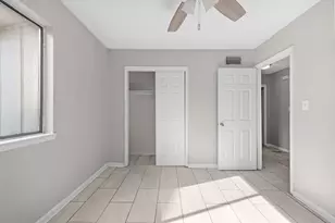 131 Bayou View Dr, Fort Walton Beach, FL 32547 - Photo 12