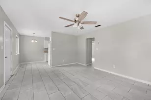 131 Bayou View Dr, Fort Walton Beach, FL 32547 - Photo 8