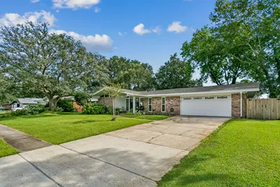 340 NW Holmes Boulevard, Fort Walton Beach, FL 32548 - Photo 1