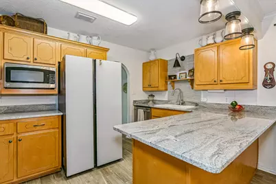 340 NW Holmes Boulevard, Fort Walton Beach, FL 32548 - Photo 16