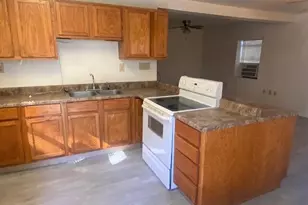 1723 18th St, Niceville, FL 32578 - Photo 6