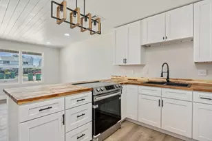 215 Ann Cir, Destin, FL 32541 - Photo 1