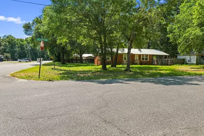 103 Oglesby Avenue, Crestview, FL 32536 - Photo 14