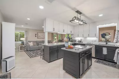 639 E Birkdale Circle, Niceville, FL 32578 - Photo 6