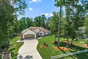 184 Magnolia Dr, Freeport, FL 32439 - Photo 1