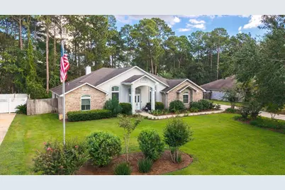 205 Yacht Club Drive, Niceville, FL 32578 - Photo 1