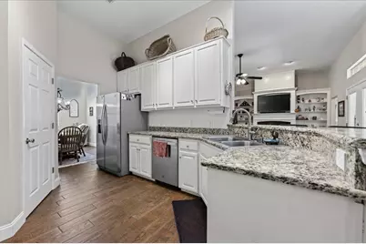 205 Yacht Club Drive, Niceville, FL 32578 - Photo 18