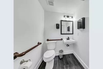 215 NE Hollywood Boulevard, Fort Walton Beach, FL 32548 - Photo 26