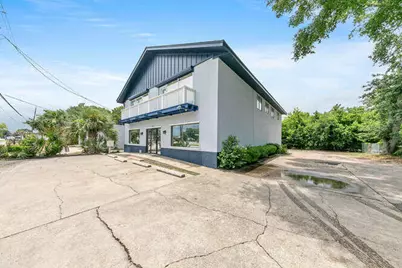 215 NE Hollywood Boulevard, Fort Walton Beach, FL 32548 - Photo 4