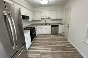 308 Island Dr, Crestview, FL 32536 - Photo 2