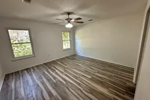 308 Island Dr, Crestview, FL 32536 - Photo 8