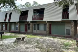 210 Pelham Rd, Fort Walton Beach, FL 32547 - Photo 2
