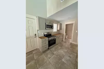 703 N Lakeside Drive, Destin, FL 32541 - Photo 2