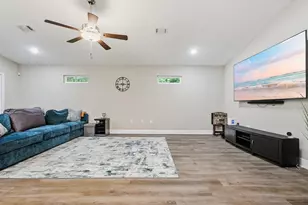 8302 Molina St, Navarre, FL 32566 - Photo 16