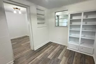 215 E 3rd Ave, Crestview, FL 32536 - Photo 10