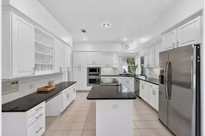 1538 Glenlake Circle, Niceville, FL 32578 - Photo 20
