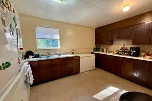 454 E Burdick Ave, Defuniak Springs, FL 32433 - Photo 16