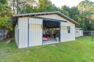 671 Ridge Lake Rd, Crestview, FL 32536 - Photo 4