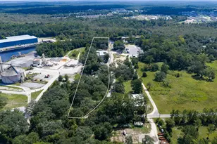 143 Yacht Dr, Freeport, FL 32439 - Photo 1