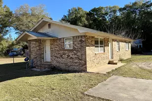 71 Constitution Ave, Defuniak Springs, FL 32433 - Photo 2