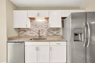 651 Wildwood St, Mary Esther, FL 32569 - Photo 6