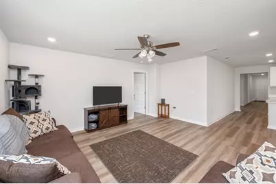 335 Flounder Street, Crestview, FL 32539 - Photo 8