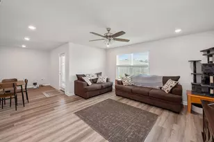 335 Flounder St, Crestview, FL 32539 - Photo 6