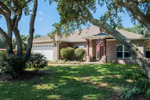 8110 4th St, Navarre, FL 32566 - Photo 4