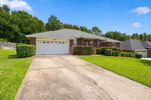 658 Territory Ln, Crestview, FL 32536 - Photo 2