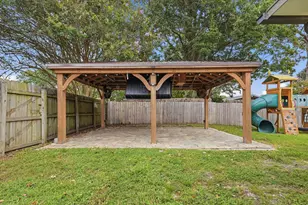 381 NW Marie Circle, Fort Walton Beach, FL 32548 - Photo 12