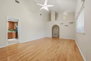 381 NW Marie Circle, Fort Walton Beach, FL 32548 - Photo 4