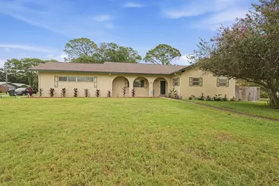 381 NW Marie Circle, Fort Walton Beach, FL 32548 - Photo 16
