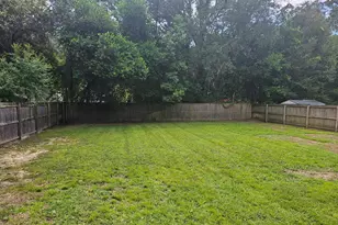 923 NW Central Ave, Fort Walton Beach, FL 32547 - Photo 6