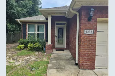 923 NW Central Avenue, Fort Walton Beach, FL 32547 - Photo 2