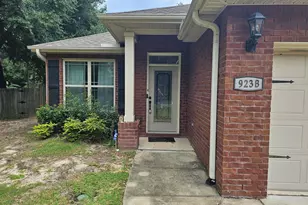 923 NW Central Ave, Fort Walton Beach, FL 32547 - Photo 2