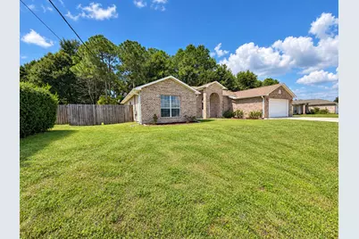 247 Trish Drive, Crestview, FL 32536 - Photo 2