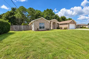 247 Trish Dr, Crestview, FL 32536 - Photo 2