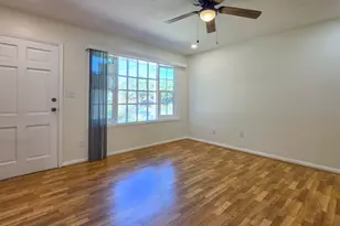 371 NW Oakland Circle, Fort Walton Beach, FL 32548 - Photo 4