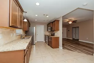 401 E Field Ave, Crestview, FL 32539 - Photo 6