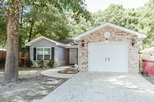 401 E Field Ave, Crestview, FL 32539 - Photo 2