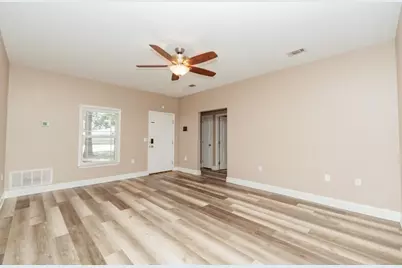 401 E Field Avenue, Crestview, FL 32539 - Photo 4