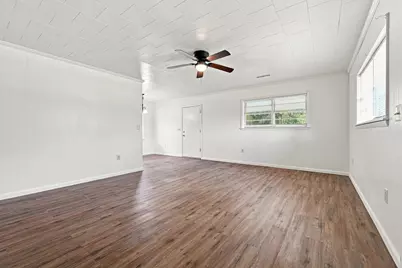 301 E Minnesota Avenue Avenue, Bonifay, FL 32425 - Photo 12