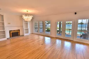 217 NE Yacht Club Dr, Fort Walton Beach, FL 32548 - Photo 8