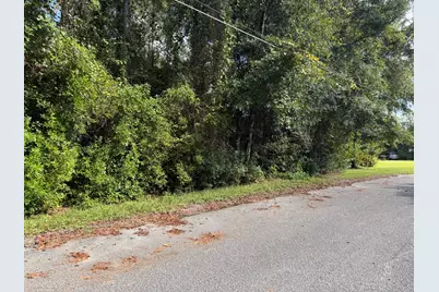 2624 Pleasant Valley Drive, Cantonment, FL 32533 - Photo 2