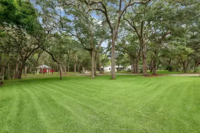 362 Red Barn Road, Freeport, FL 32439 - Photo 12
