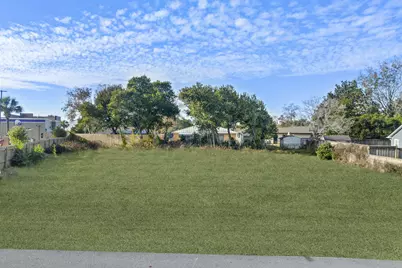 105 Armstrong Circle, Panama City Beach, FL 32413 - Photo 2