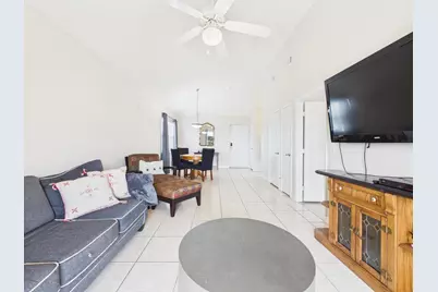 4276 Calinda Lane #APT 158, Niceville, FL 32578 - Photo 8