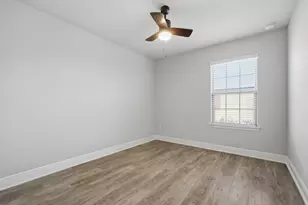 8737 Brown Pelican Cir, Navarre, FL 32566 - Photo 32