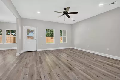 11 NW Comet Street, Fort Walton Beach, FL 32548 - Photo 8