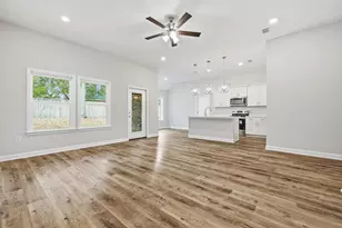 5609 Monument Ct, Gulf Breeze, FL 32563 - Photo 4